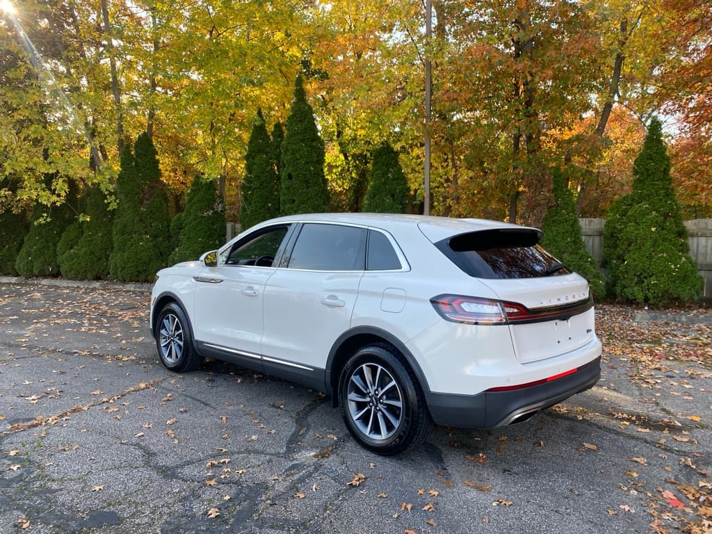 2021 Lincoln Nautilus Standard - Image 3