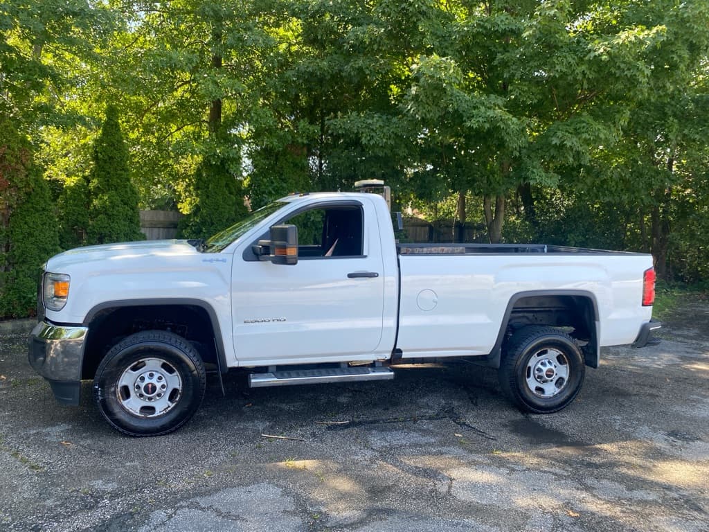 2017 GMC Sierra 2500HD 2500 HEAVY DUTY - Image 2